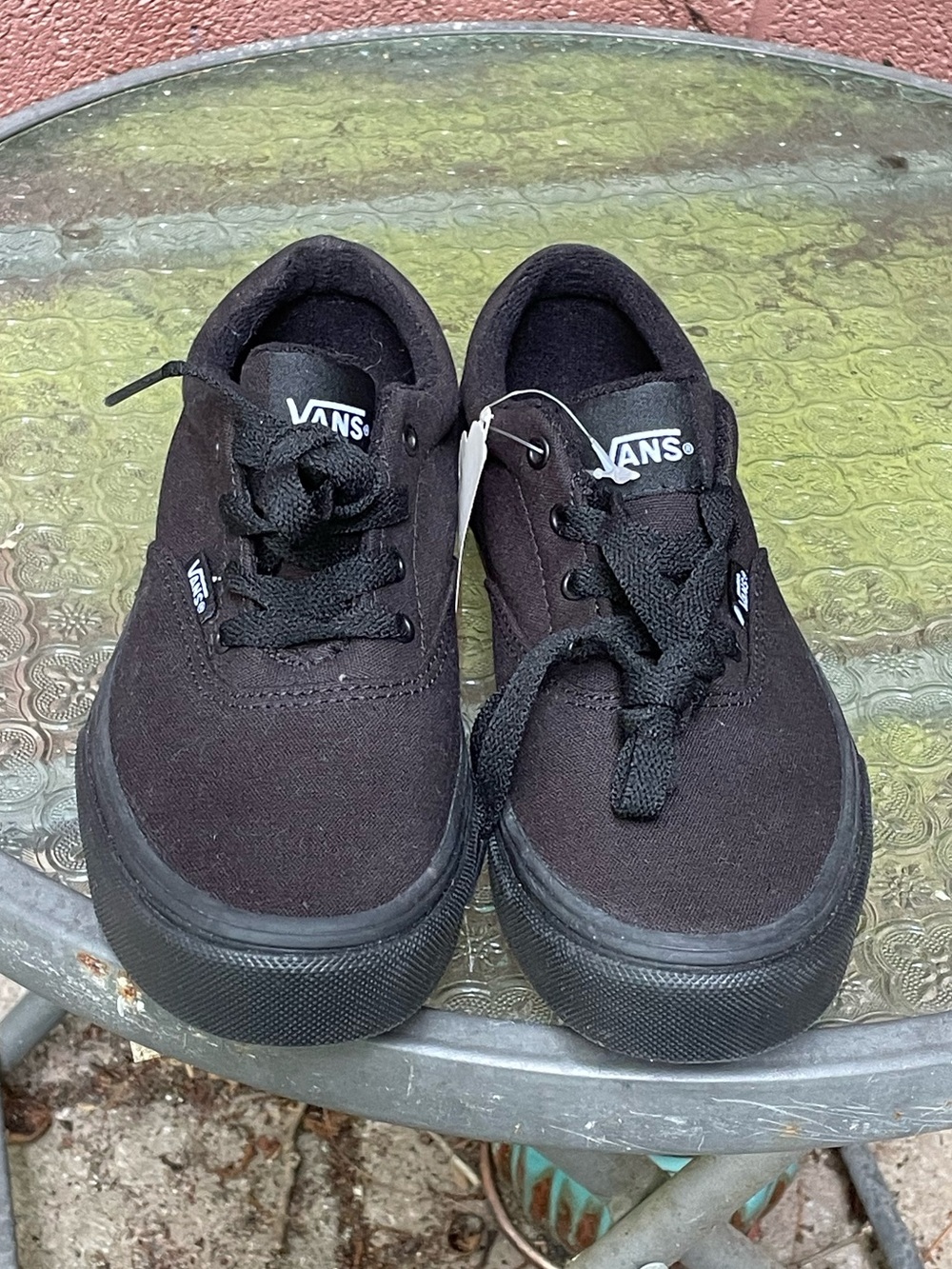 NWT Vans Doheny Black Shoes Size 3 Youth